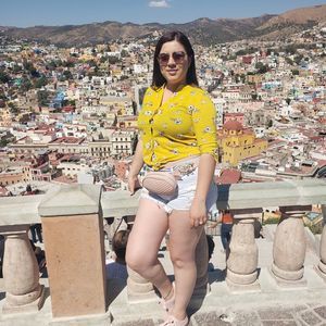 Meet your Posher, Cesiah